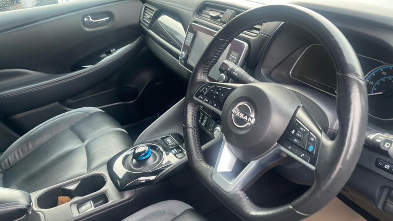 Nissan LEAF 110kW Tekna 39kWh 5dr Auto Electric Hatchback